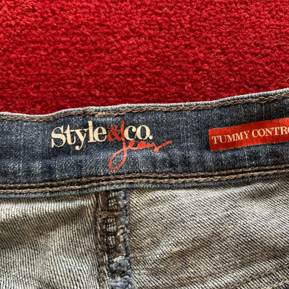 Women’s jeans size 6 shorts
